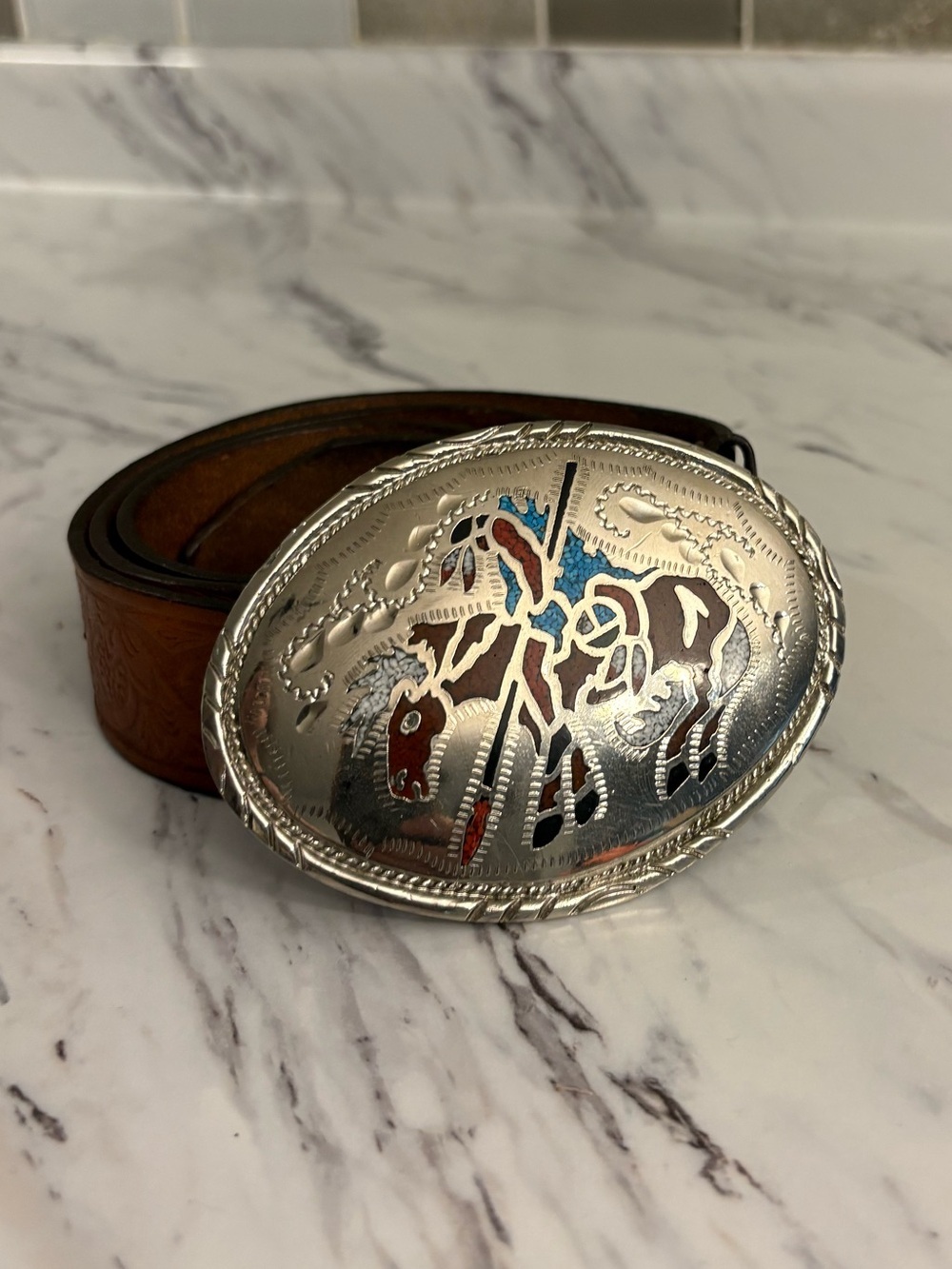 Vintage Native Belt Buckle with leather belt Turquoise stone chips southwestern - Picture 2 of 15